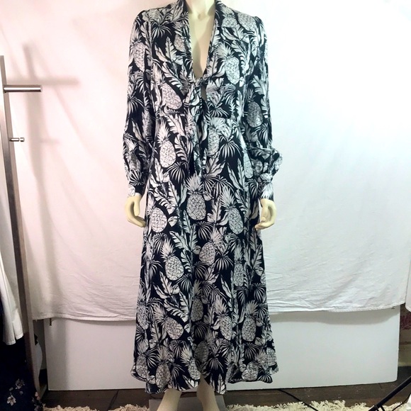 Elie Tahari stunning front tie dress, size 6, NWT retail 495 - Picture 2 of 10